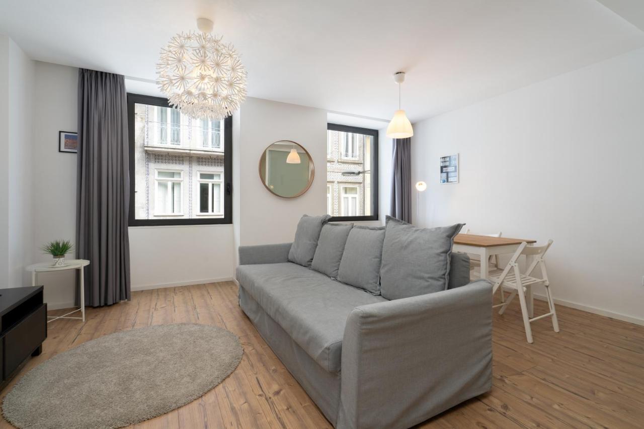 Host Wise - Charming Welcoming Flat - Centrally Located Porto Luaran gambar