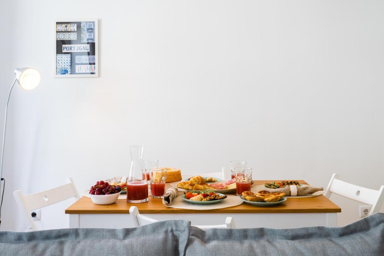 Host Wise - Charming Welcoming Flat - Centrally Located Porto Luaran gambar