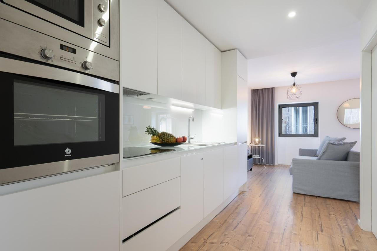 Host Wise - Charming Welcoming Flat - Centrally Located Porto Luaran gambar