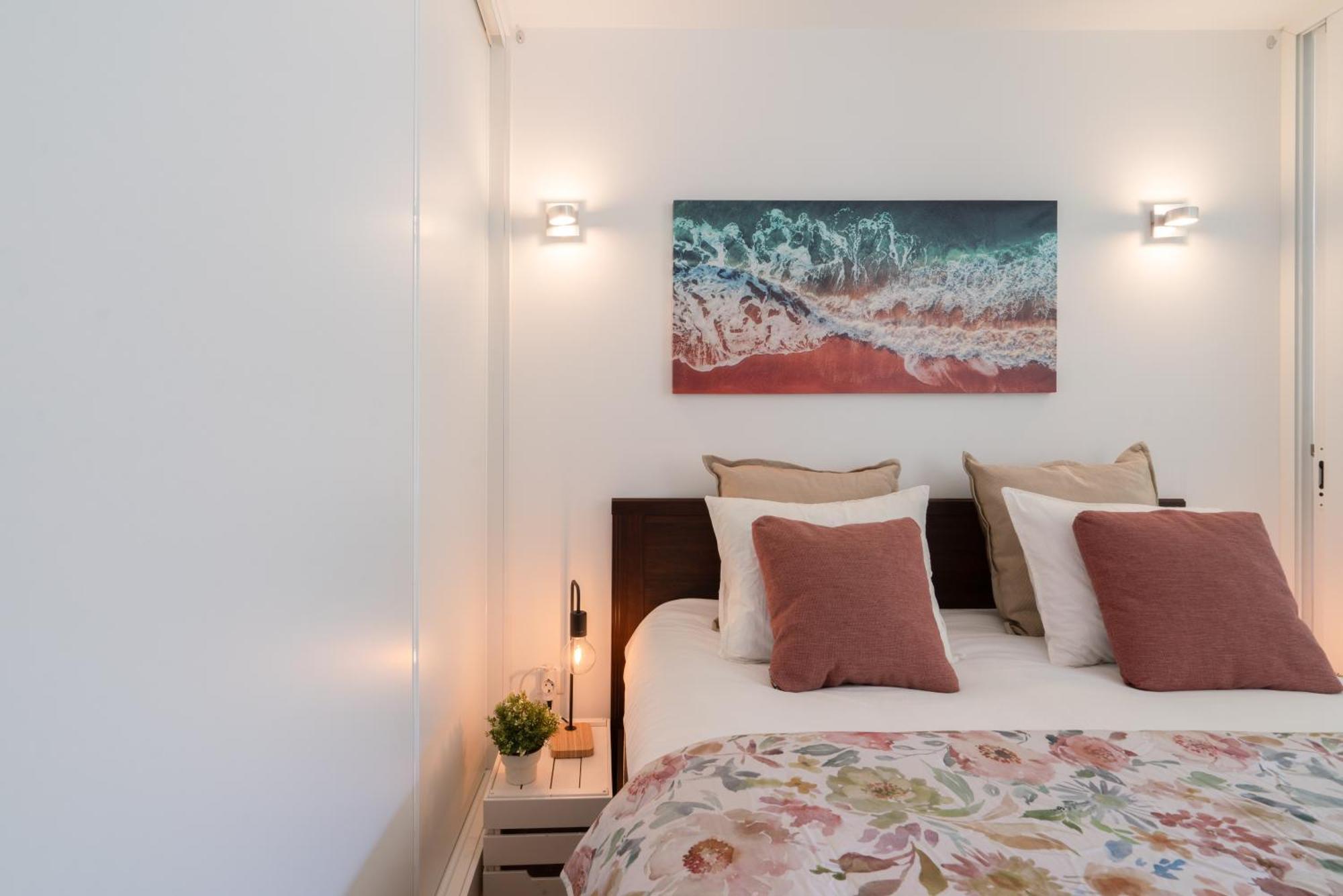 Host Wise - Charming Welcoming Flat - Centrally Located Porto Luaran gambar