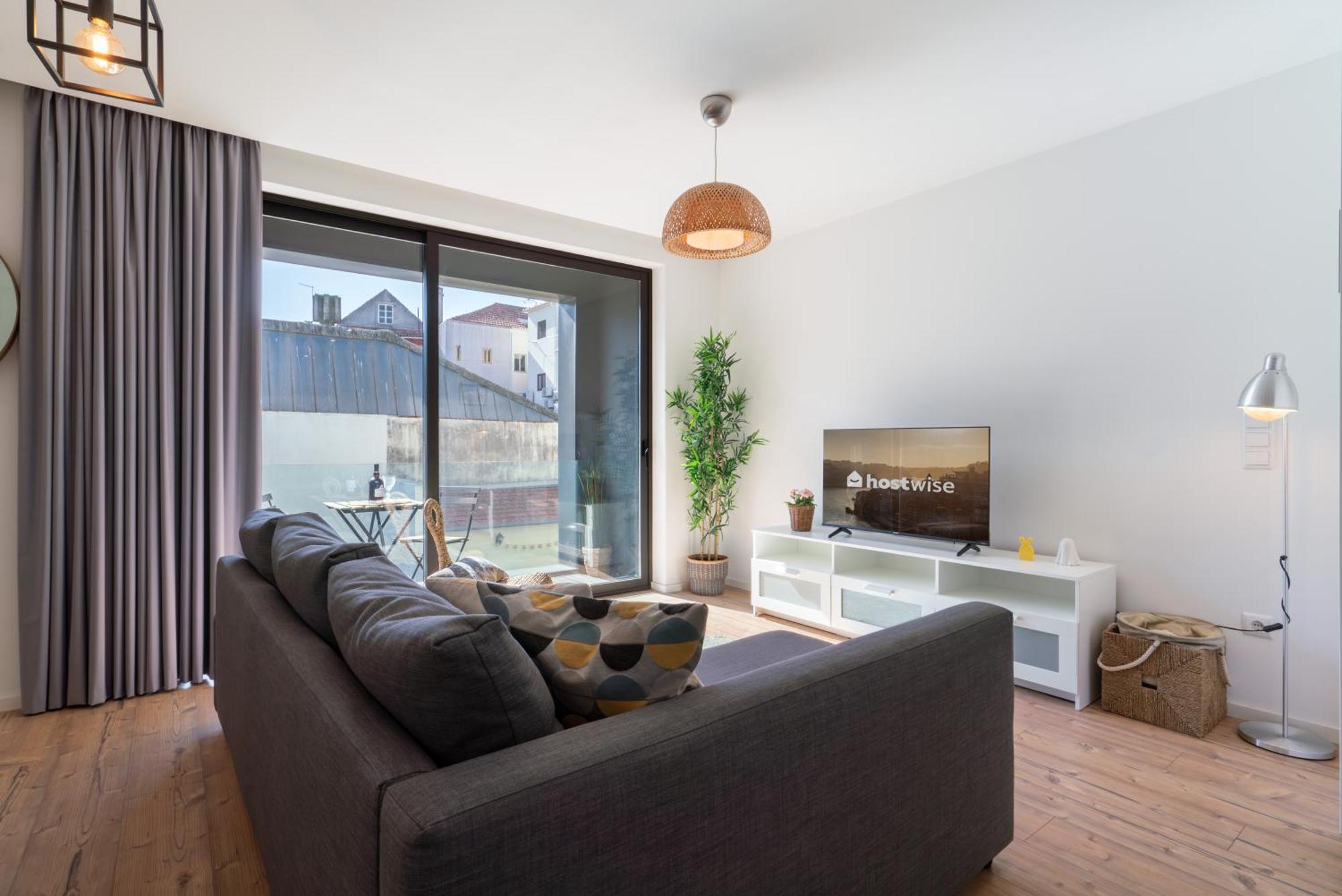 Host Wise - Charming Welcoming Flat - Centrally Located Porto Luaran gambar