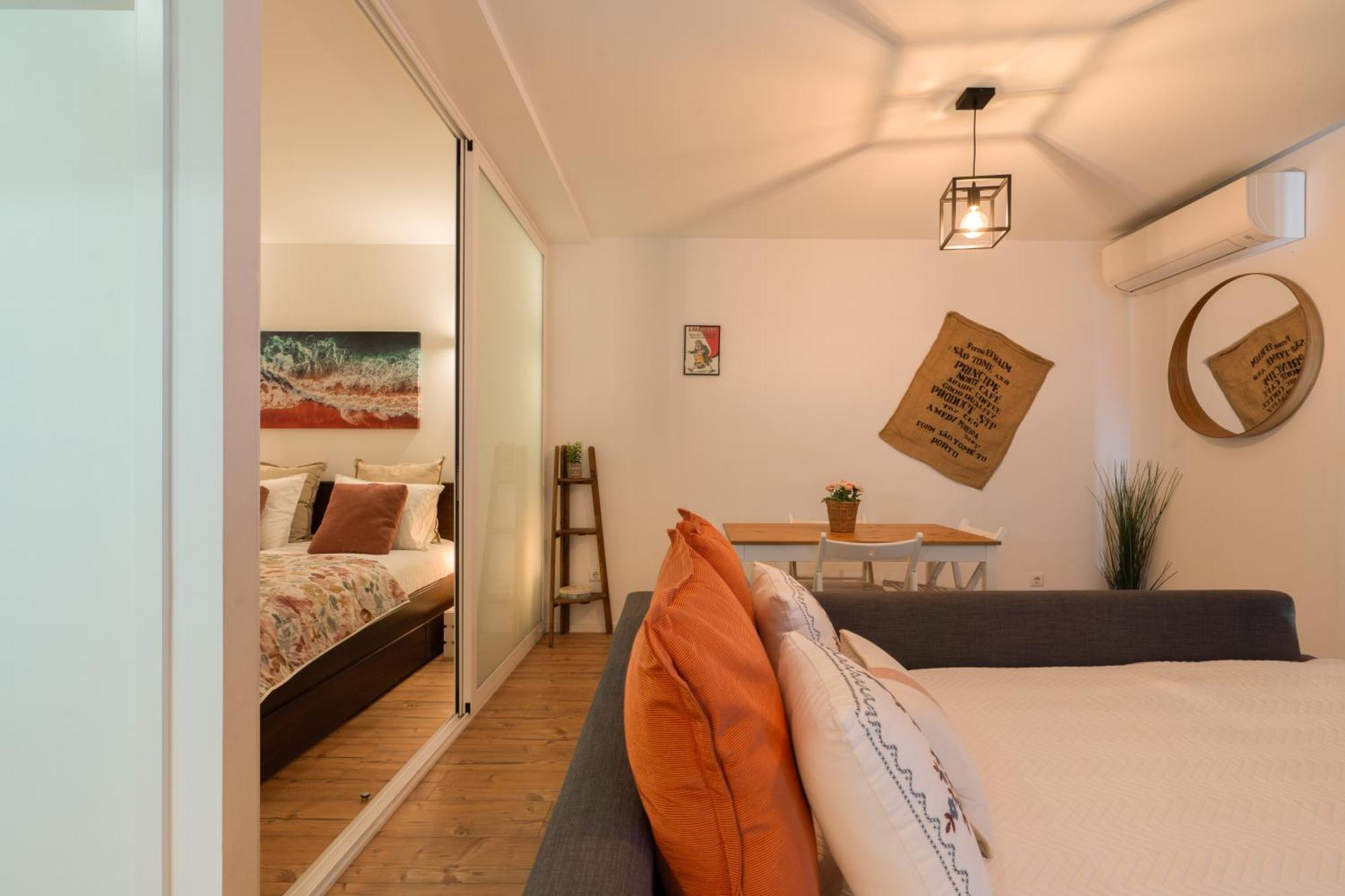 Host Wise - Charming Welcoming Flat - Centrally Located Porto Luaran gambar