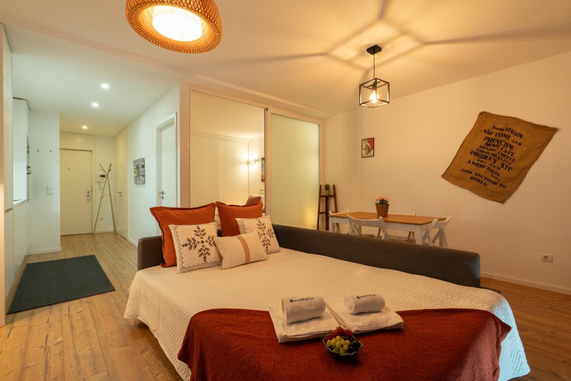 Host Wise - Charming Welcoming Flat - Centrally Located Porto Luaran gambar